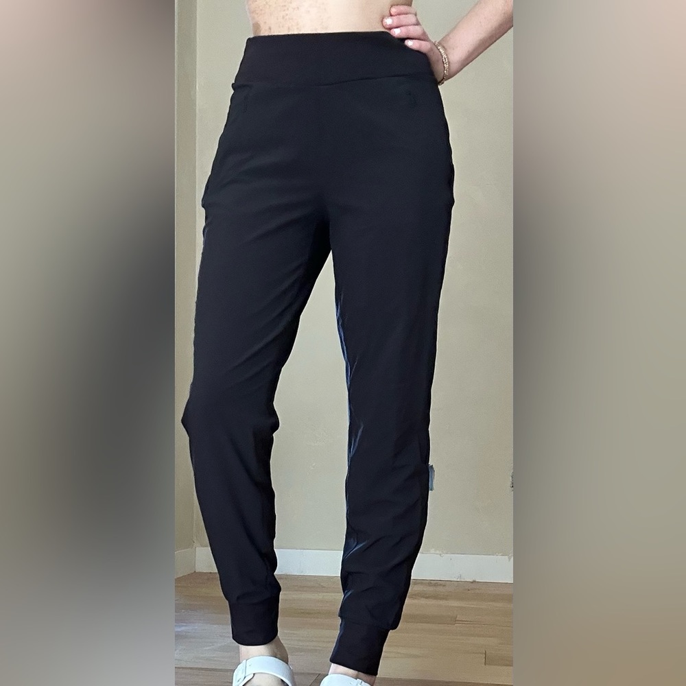 Women’s Athleta joggers, black, size 2